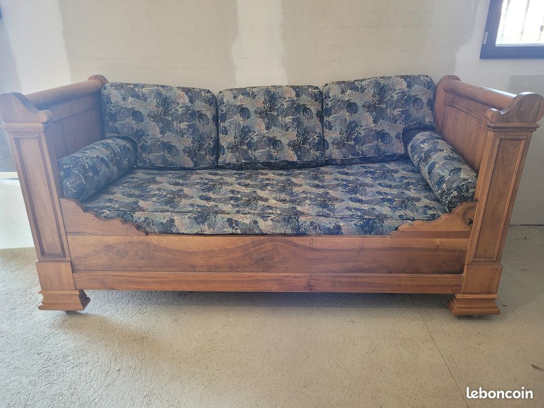 Banquette (image 1)