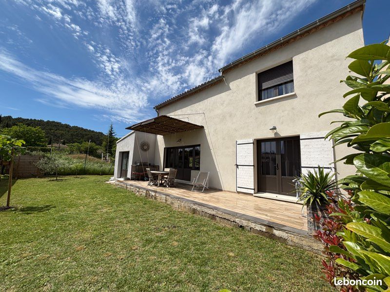 Maison 4 pièces 106 m² · à Pernes-les-Fontaines · 106 m² · 396 000 €