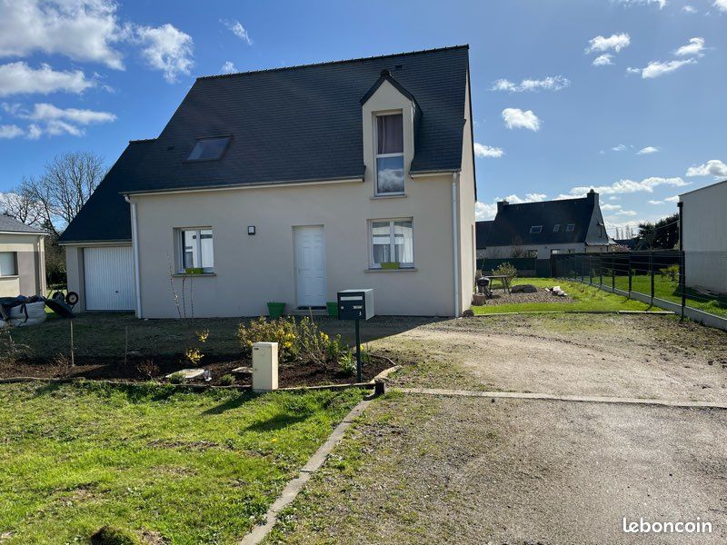 Maison 5 pièces 102 m² · à Évellys · 101,6 m² · 995 €