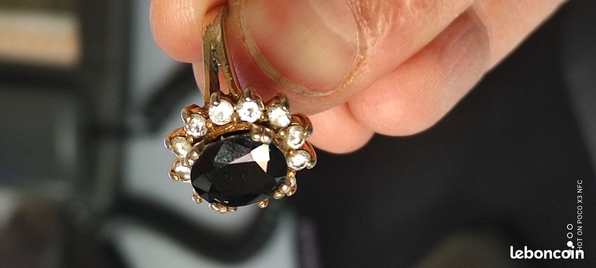 Bague Ancienne Plaquée Or Avec Zircon, Saphir, émeraude Et Rubis - Taille 53 - Occasion