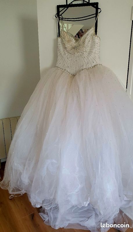 Robe de mariée (image 1)