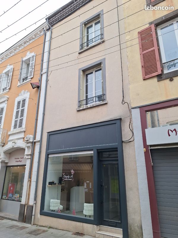 Immeuble 8 pièces 155 m² · à Brioude · 155 m² · 80 000 €
