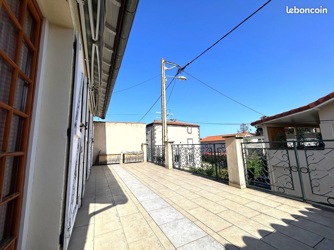 Maison 6 pièces 156 m² · à Gerzat · 156 m² · 233 000 €