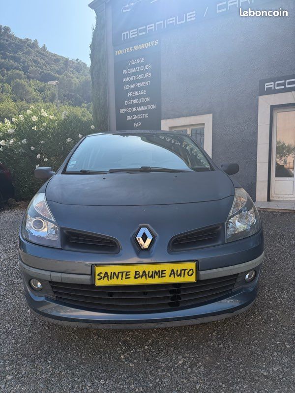 Renault Clio III 1.6i 16V 110ch / Kit distribution neuf / Garantie 6 mois (image 2)