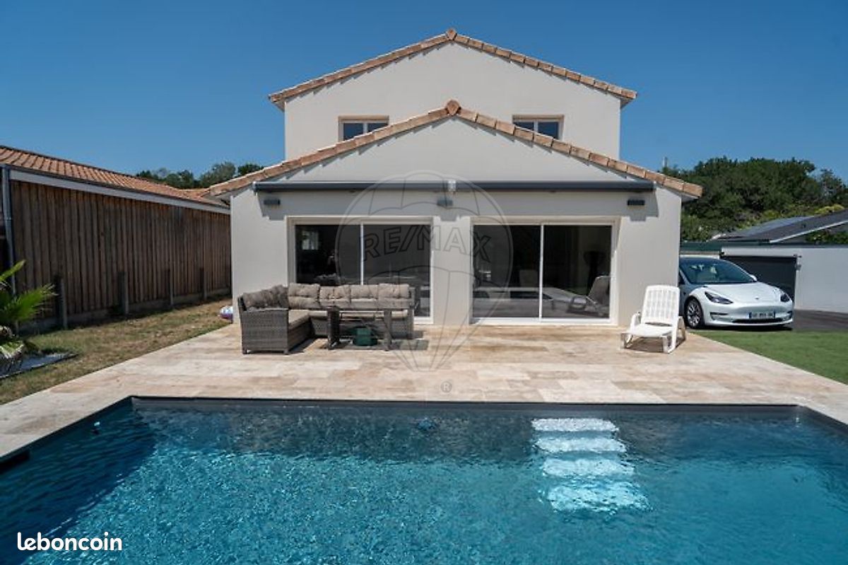Maison 5 pièces 160 m² · à Martillac · 160 m² · 539 500 €