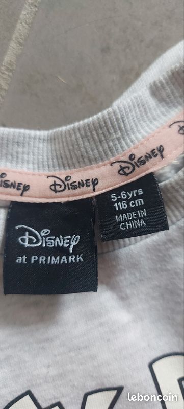 Lot de vêtements fille taille ans Vêtements