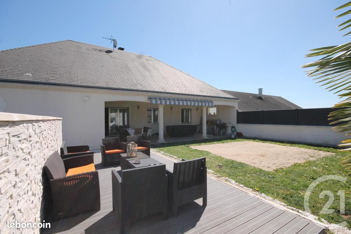 Maison 6 pièces 138 m² · à La Chapelle-Saint-Mesmin · 138 m² · 384 000 €
