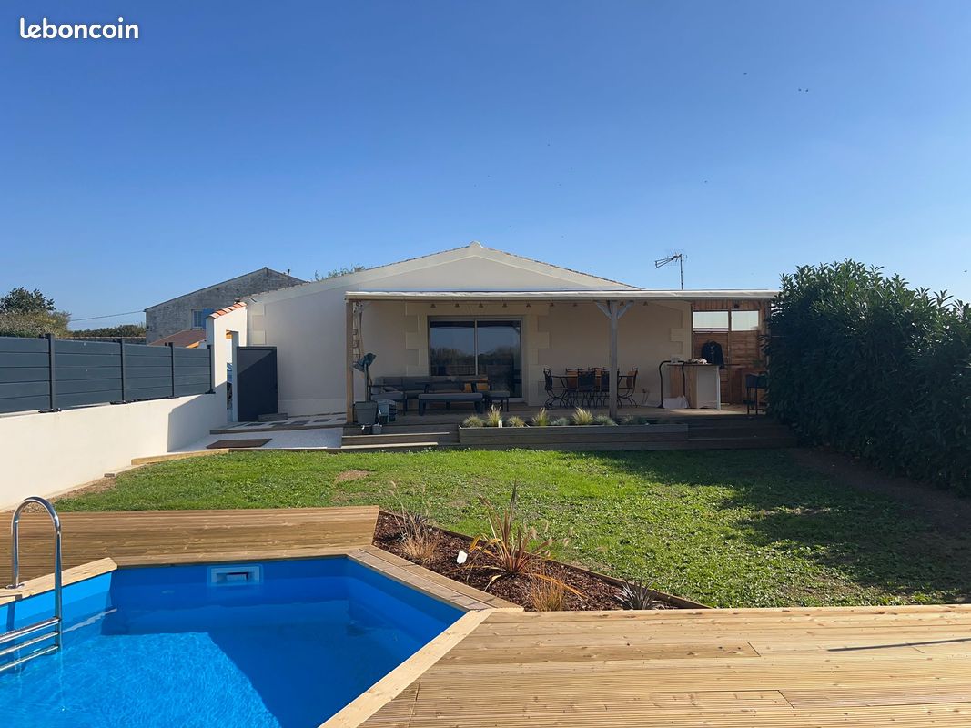 Maison 5 pièces 140 m² · à La Ronde · 140 m² · 269 000 €