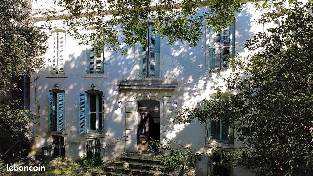 Immeuble 12 pièces 448 m² · à Nîmes · 448 m² · 695 000 €