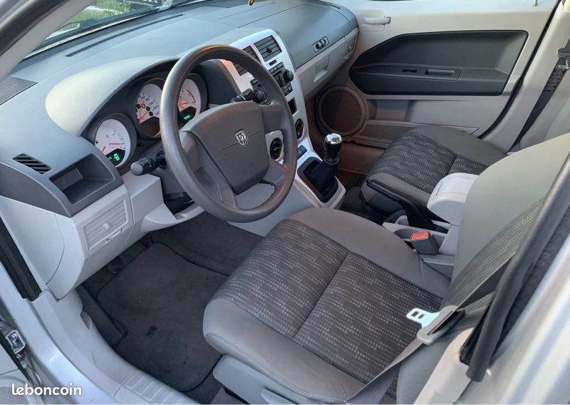 Dodge Caliber 2.0 TD 140cv 5 portes/ SUV/ CLIM (image 2)