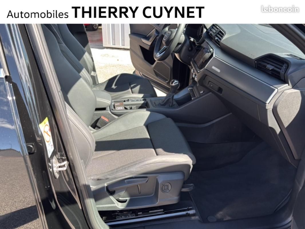 Audi Q3 Sportback 35 TFSI 150 ch S tronic 7 S line (image 16)