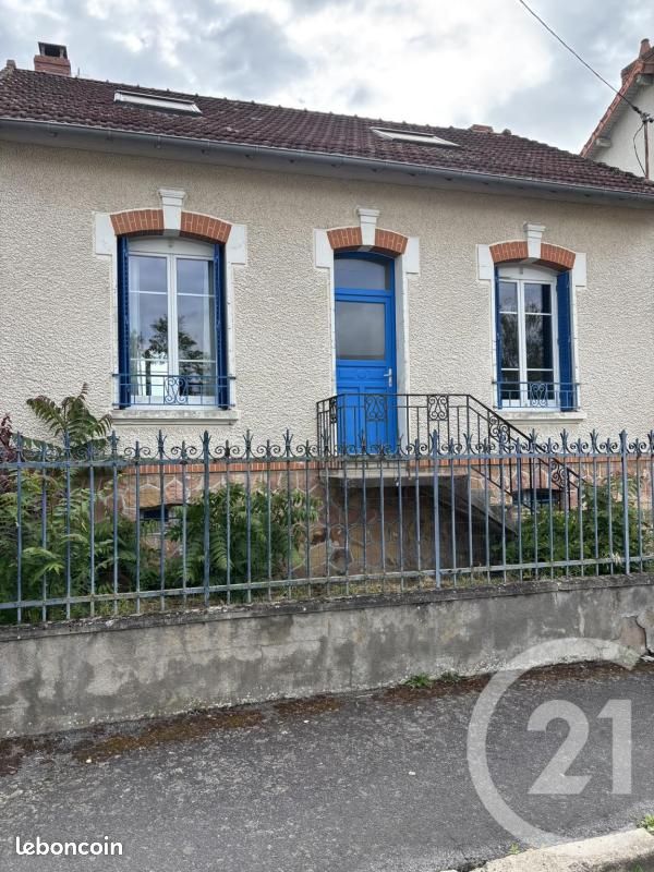 Maison 4 pièces 90 m² · à Montluçon · 90 m² · 120 000 €