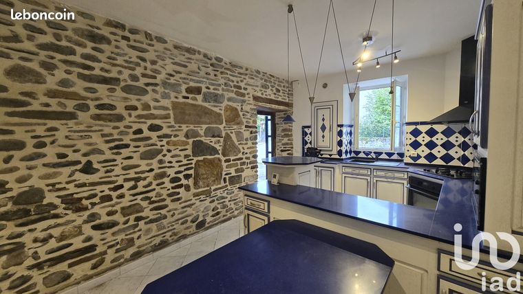 Maison 8 pièces 209 m²
