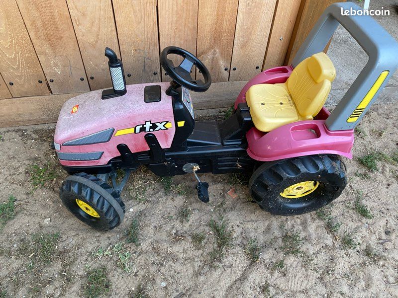 Tracteurs à pédales (image 1)