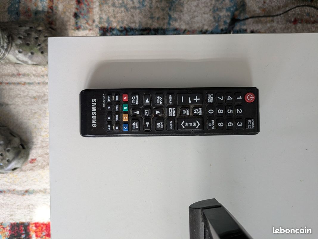 TV Samsung 40" 102cm sans internet intégré (image 6)