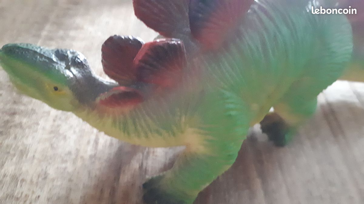 Figurine dinosaure (image 2)