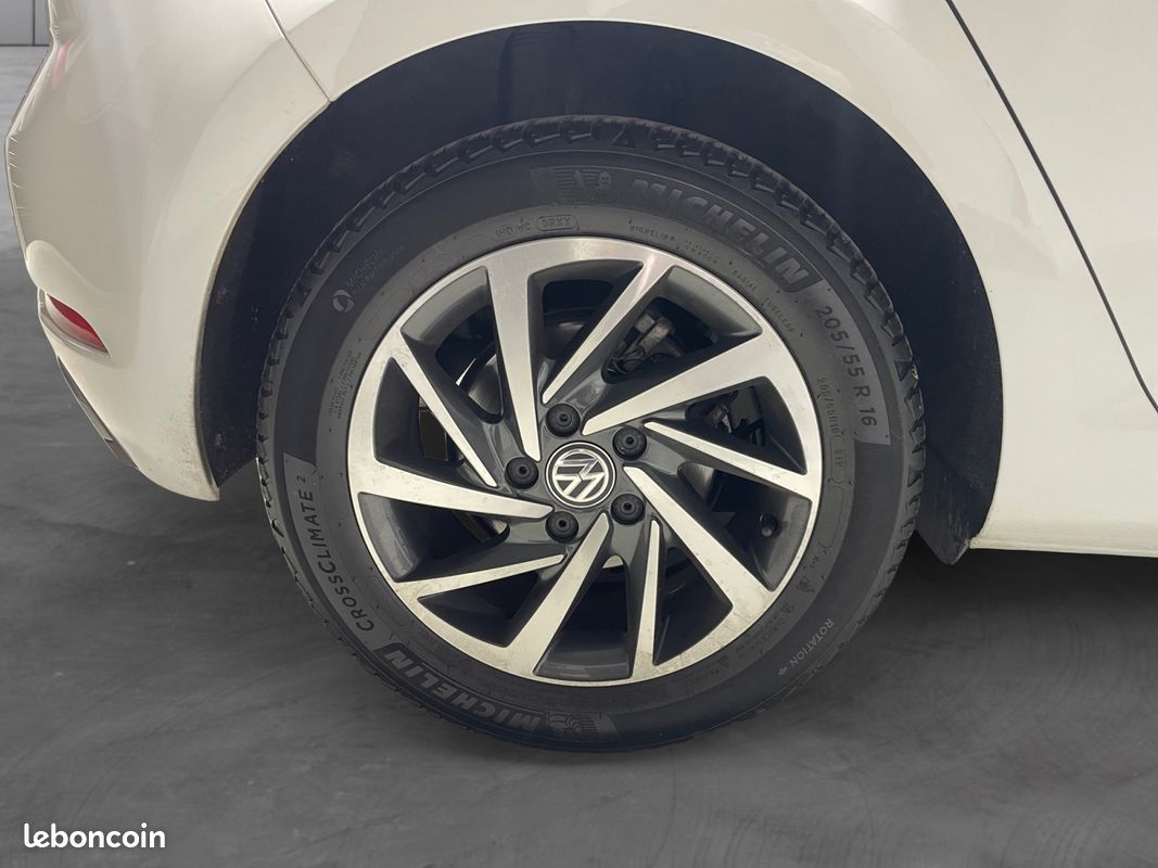 VOLKSWAGEN GOLF 1.6 TDI 115 Version Sound 115Ch Apple Carplay sièges chauffants Garantie 12 mois (image 17)