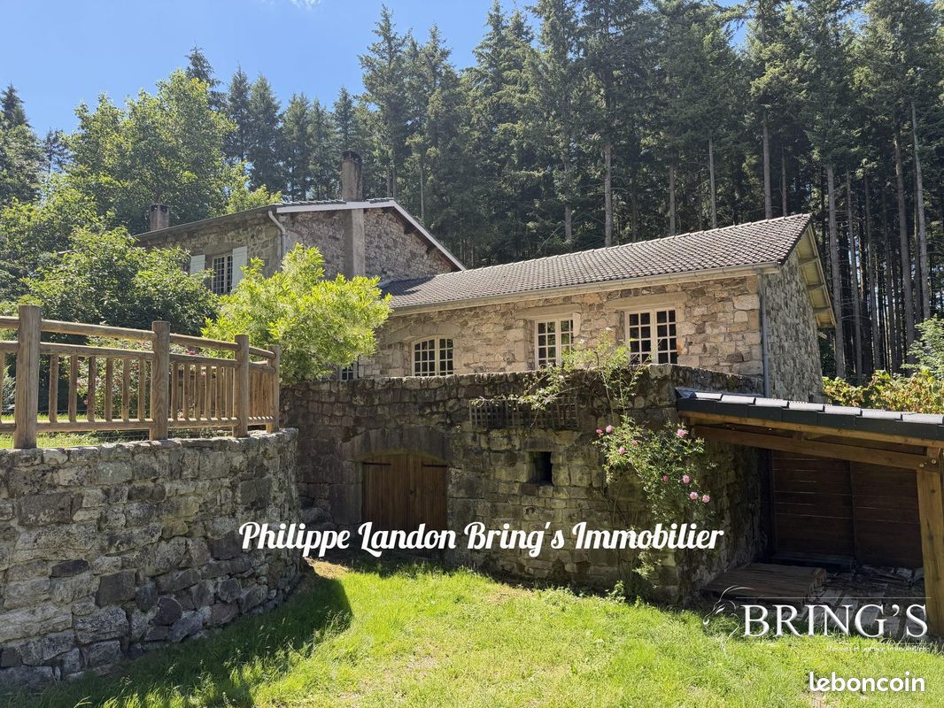 Maison 5 pièces 124 m² · à Saint-Romain-les-Atheux · 124 m² · 260 000 €