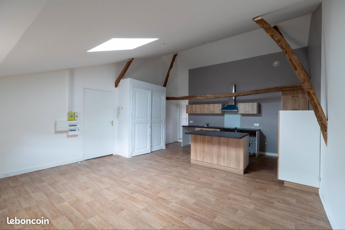 Appartement 2 pièces 56 m² · à Saint-Junien · 56 m² · 560 €/mois