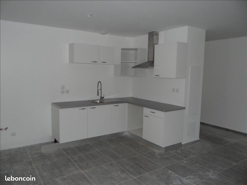 Maison 4 pièces 83 m² · à Ventabren · 83 m² · 1 366 €/mois