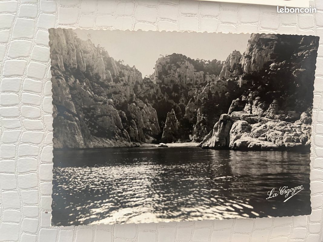 Carte Postale Ancienne "La Cigogne" - Calanque et Rochers (image 1)
