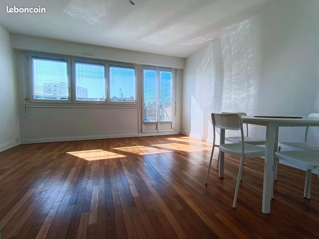 Appartement 2 pièces 45 m² · à Lorient · 45 m² · 660 €