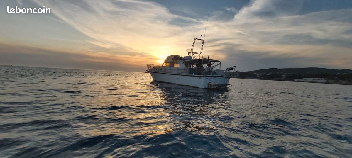 Bateau habitable 13m (image 1)