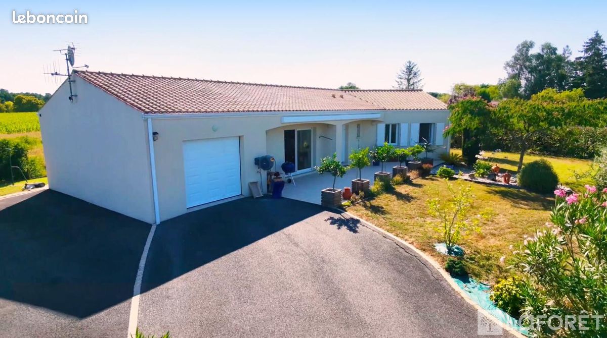 Maison 5 pièces 156 m² · à Saintes · 156 m² · 371 000 €
