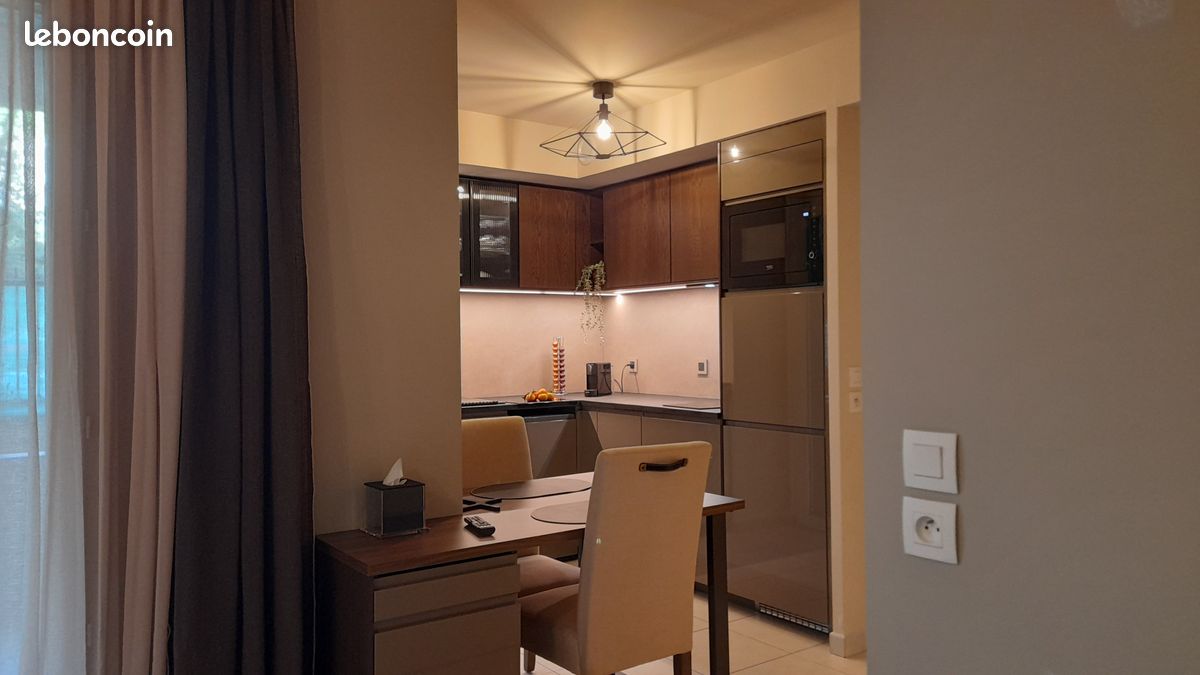 Appartement 2 pièces 42 m² · à Saint-Raphaël · 42,2 m² · 960 €/mois