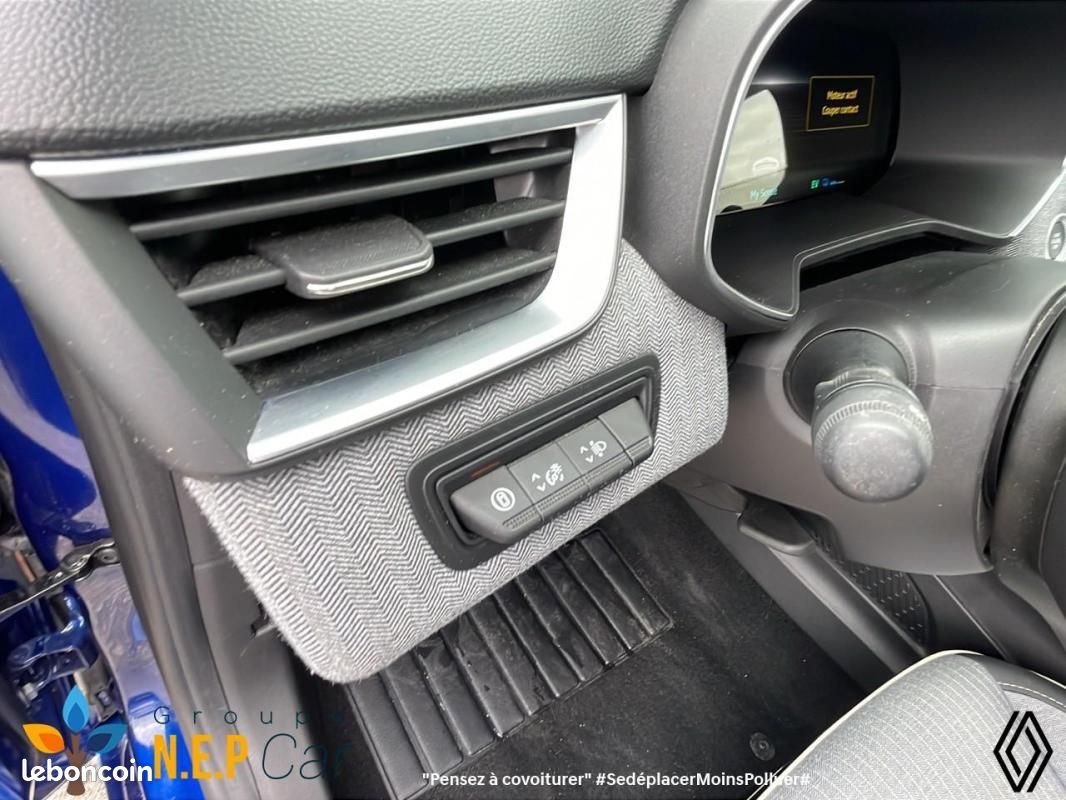 Renault Clio TECHNO FULL HYBRID E-TECH 145 CH-24 (image 13)