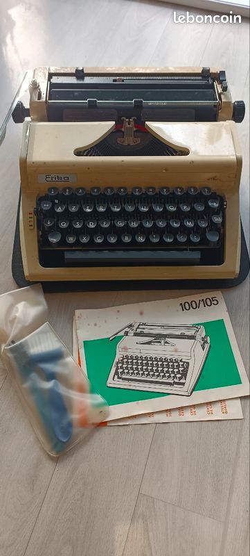 Machine à écrire (image 1)