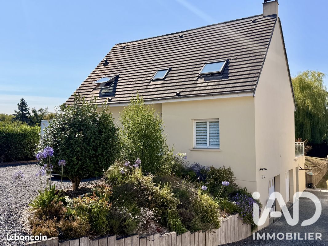 Maison 6 pièces 136 m² · à Coutances · 136 m² · 288 000 €