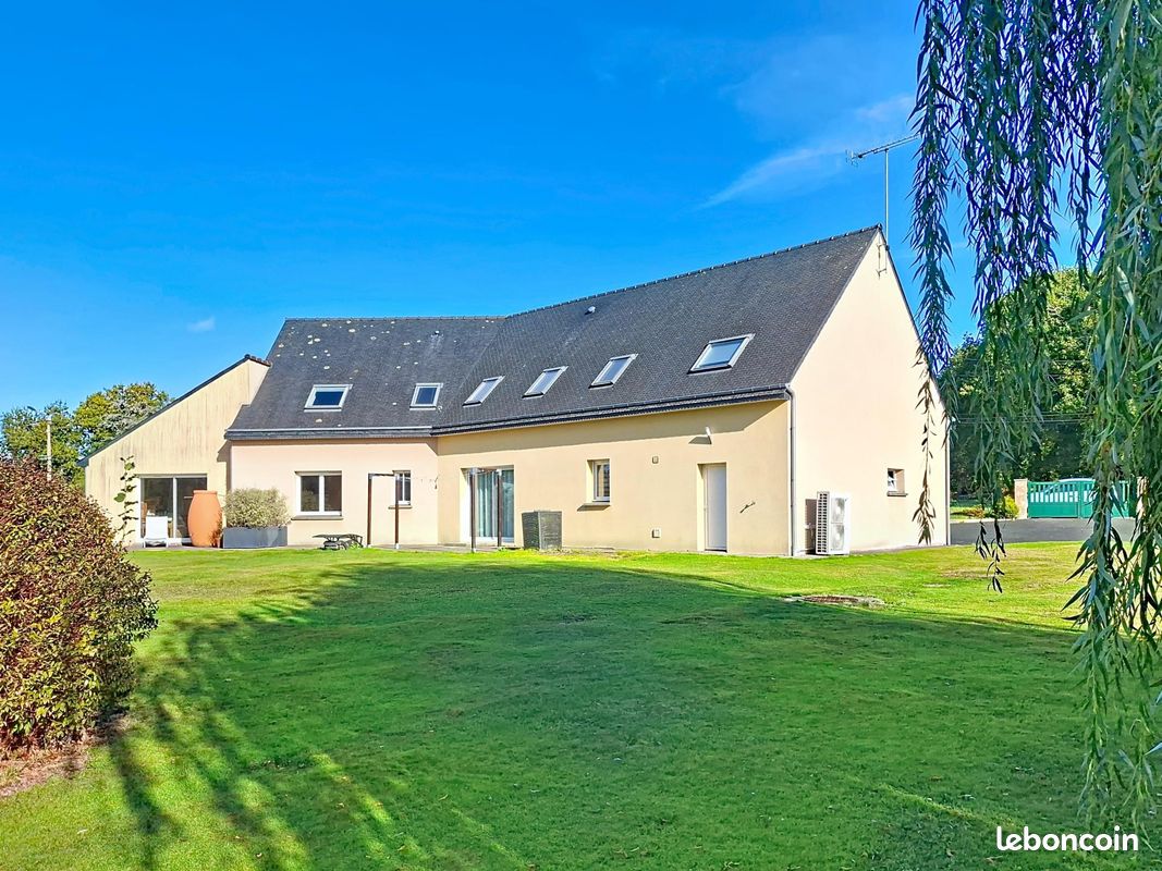 Maison 12 pièces 287 m² · à Lannion · 287 m² · 433 000 €