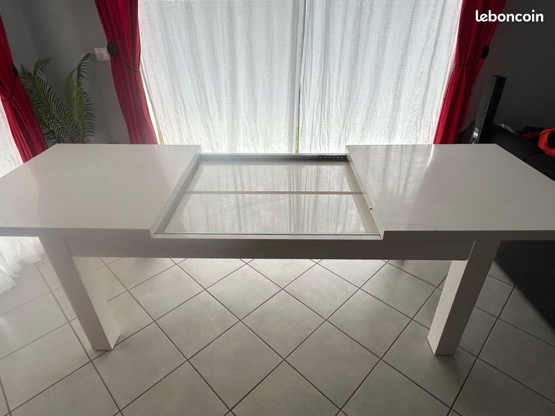 Table de salle à manger (image 3)