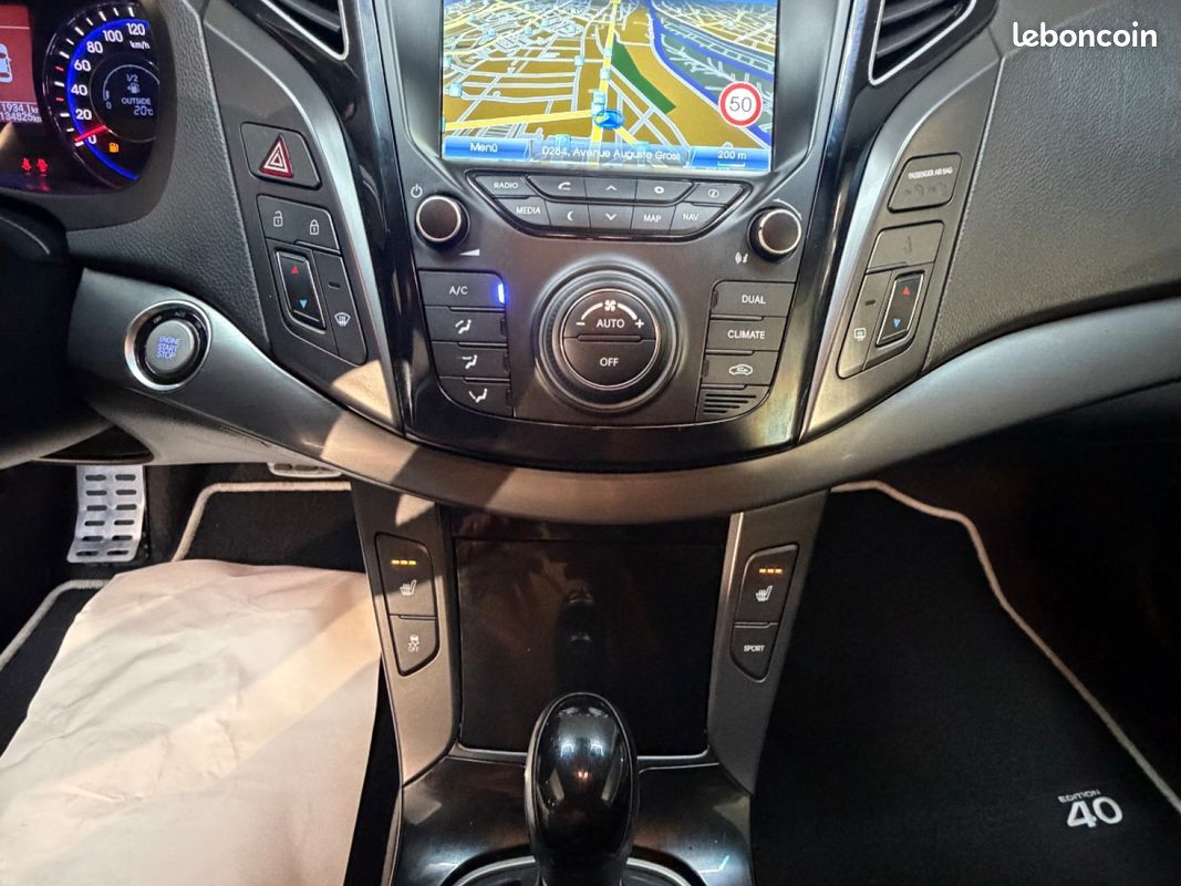 HYUNDAI i40 SW 1.7 CRDi 136 Pack Premium A (image 11)