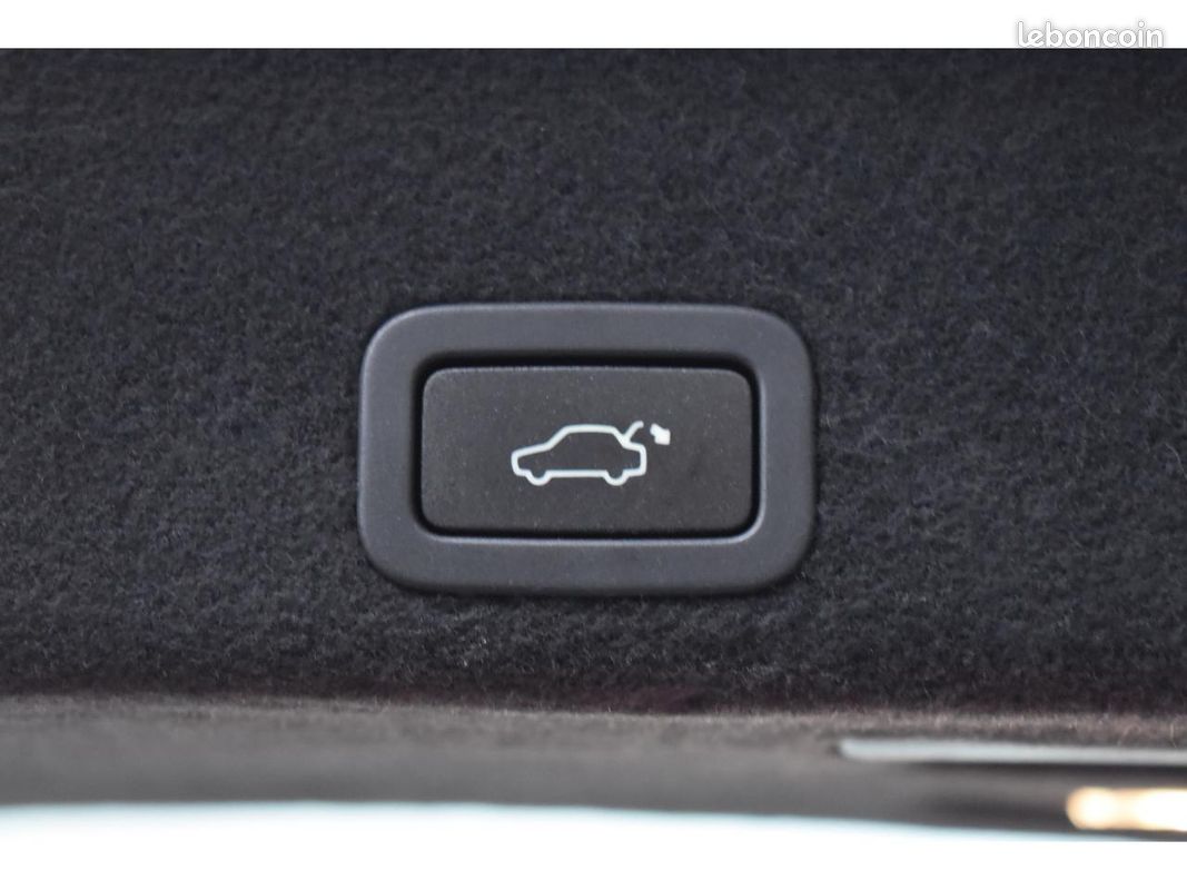 VOLVO XC60 T5 AWD 245 ch Xénium Geartronic A (image 10)