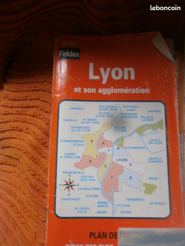 Lot de 5 cartes . T bon etat . Lyon .canada etc (image 3)