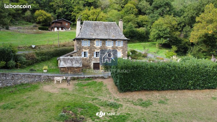 Propriété 8 pièces 276 m²