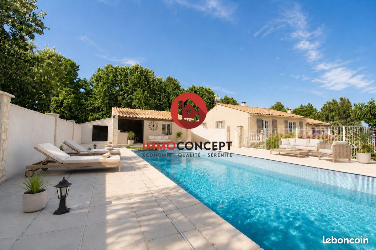 Maison 5 pièces 158 m² · à Pujaut · 158 m² · 449 000 €
