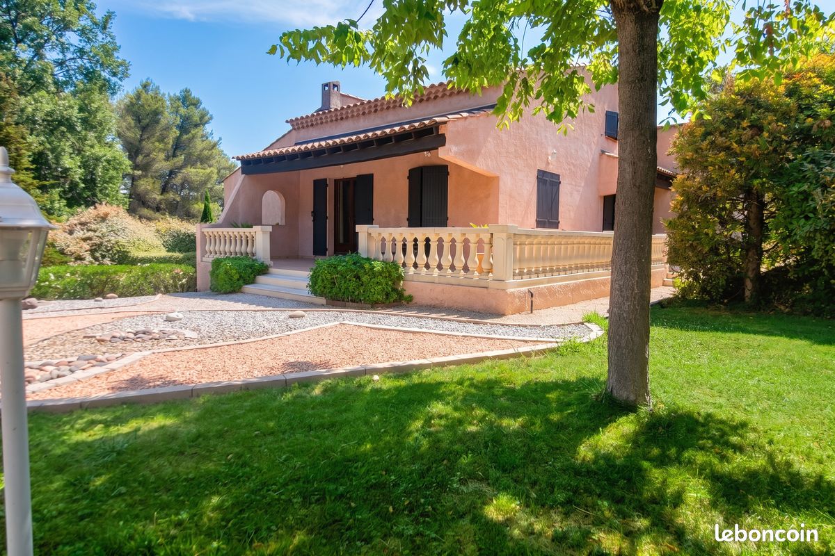 Maison 5 pièces 150 m² · à Gréasque · 150 m² · 729 000 €