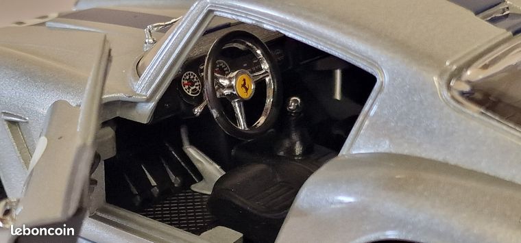 Ferrari 250 Gt Berlinette 61 grise 1/18 Jouef - Collection