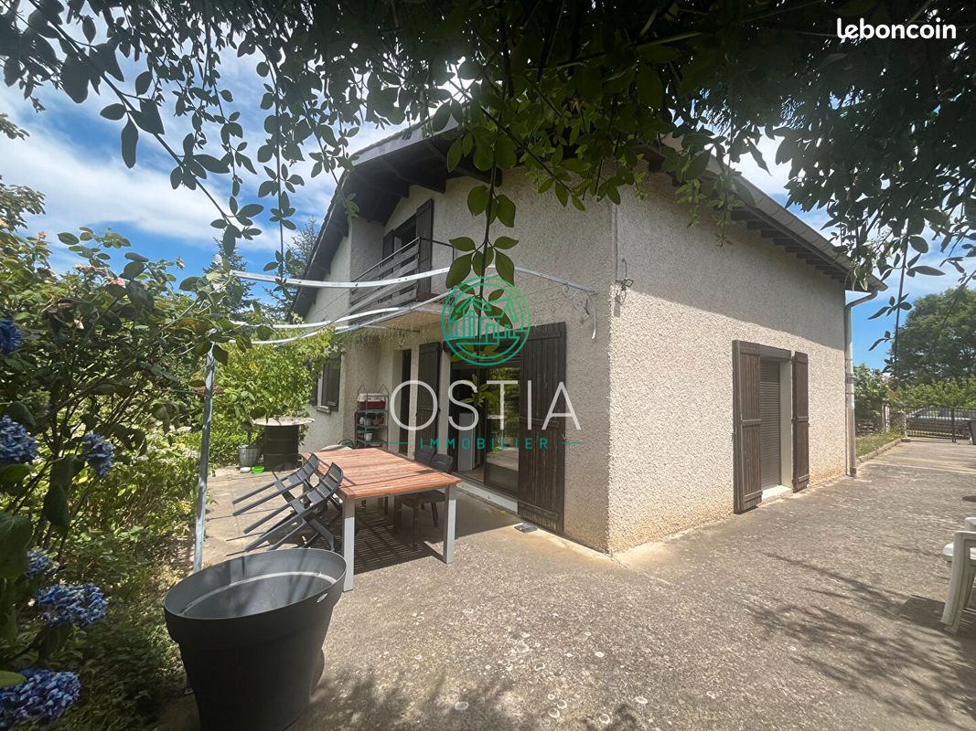 Maison 6 pièces 131 m² · à Cellieu · 131 m² · 330 000 €