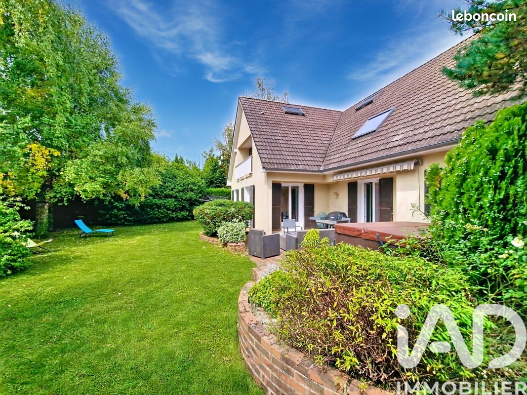 Maison 8 pièces 235 m² · à Gometz-la-Ville · 235 m² · 599 500 €