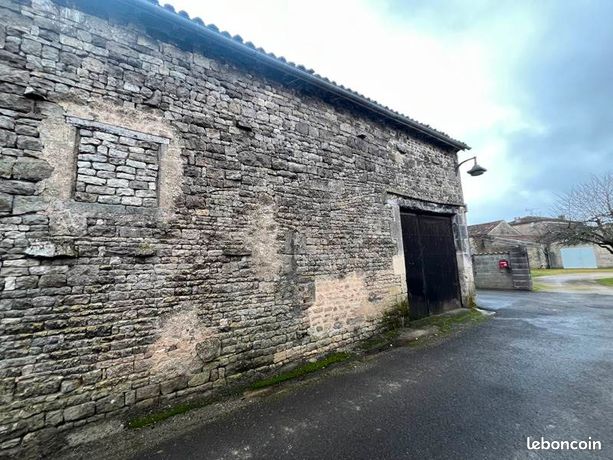 Maison 1 pièce 131 m²