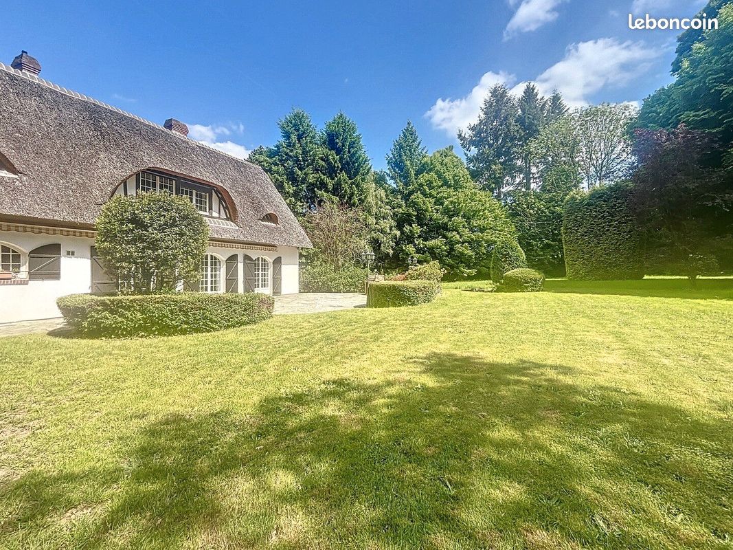 Maison 8 pièces 210 m² · à Bihorel · 210 m² · 645 000 €