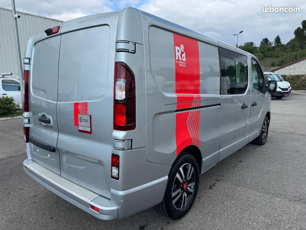 Renault Trafic CABINE APPROFONDIE L2H1 3T BLUE DCI 170 BVA9 EXCLUSIVE 5PL (image 2)