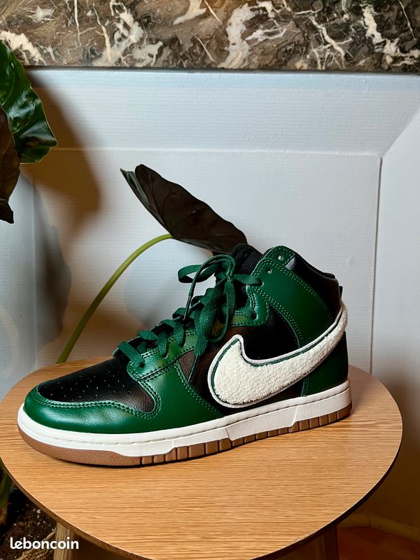 Nike Dunk High Retro 