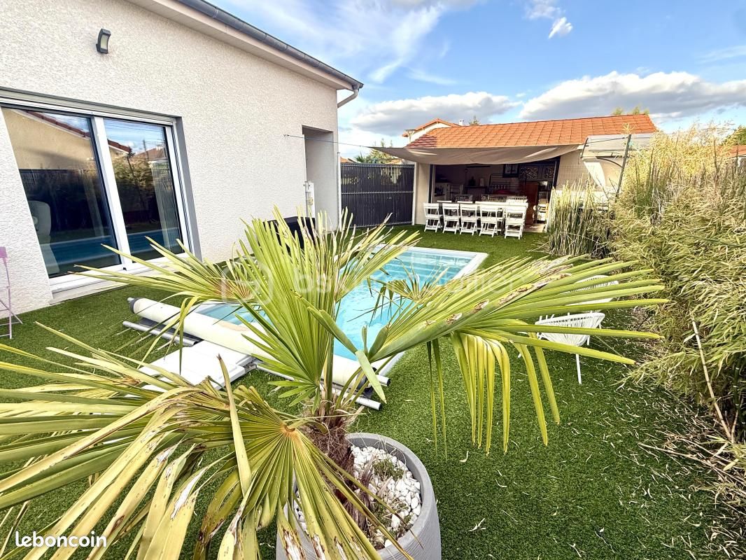 Maison 5 pièces 188 m² · à Riorges · 188 m² · 370 000 €
