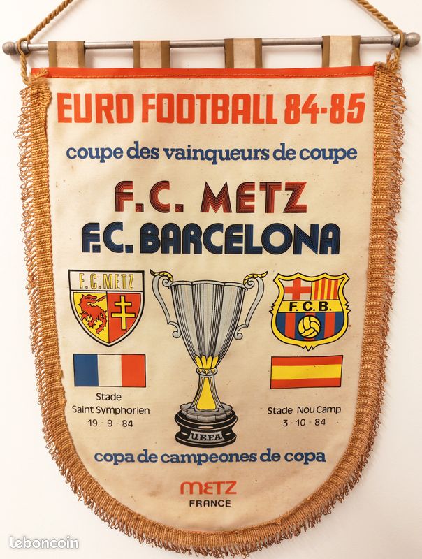 Fanion Vintage FC Metz – Football, Club Français, époque Avant 2000