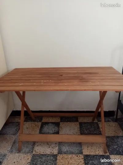 Table pliante en teck (image 1)